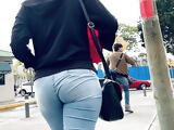 Jiggle Booty Ass Latina Jeans